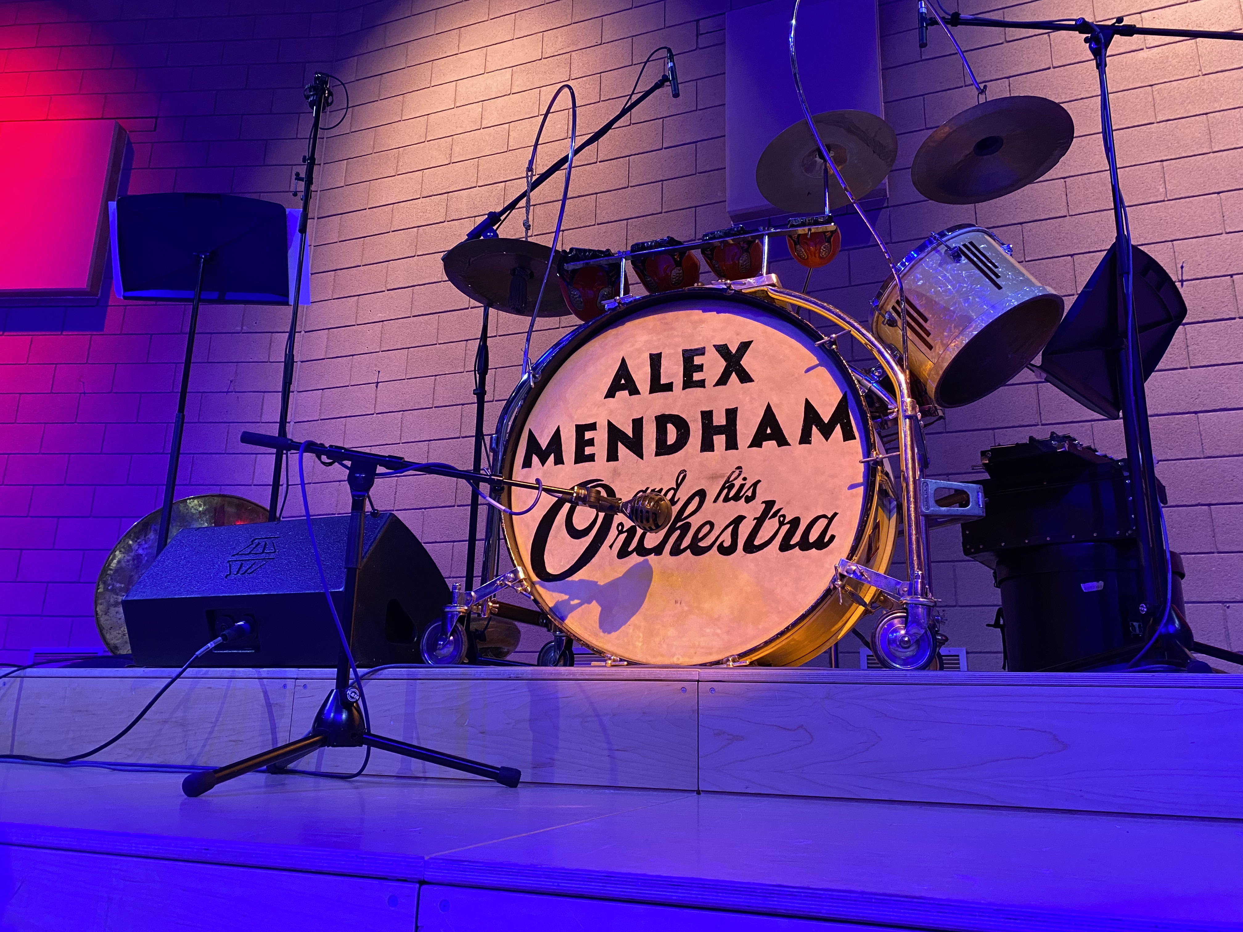 Alex Mendham